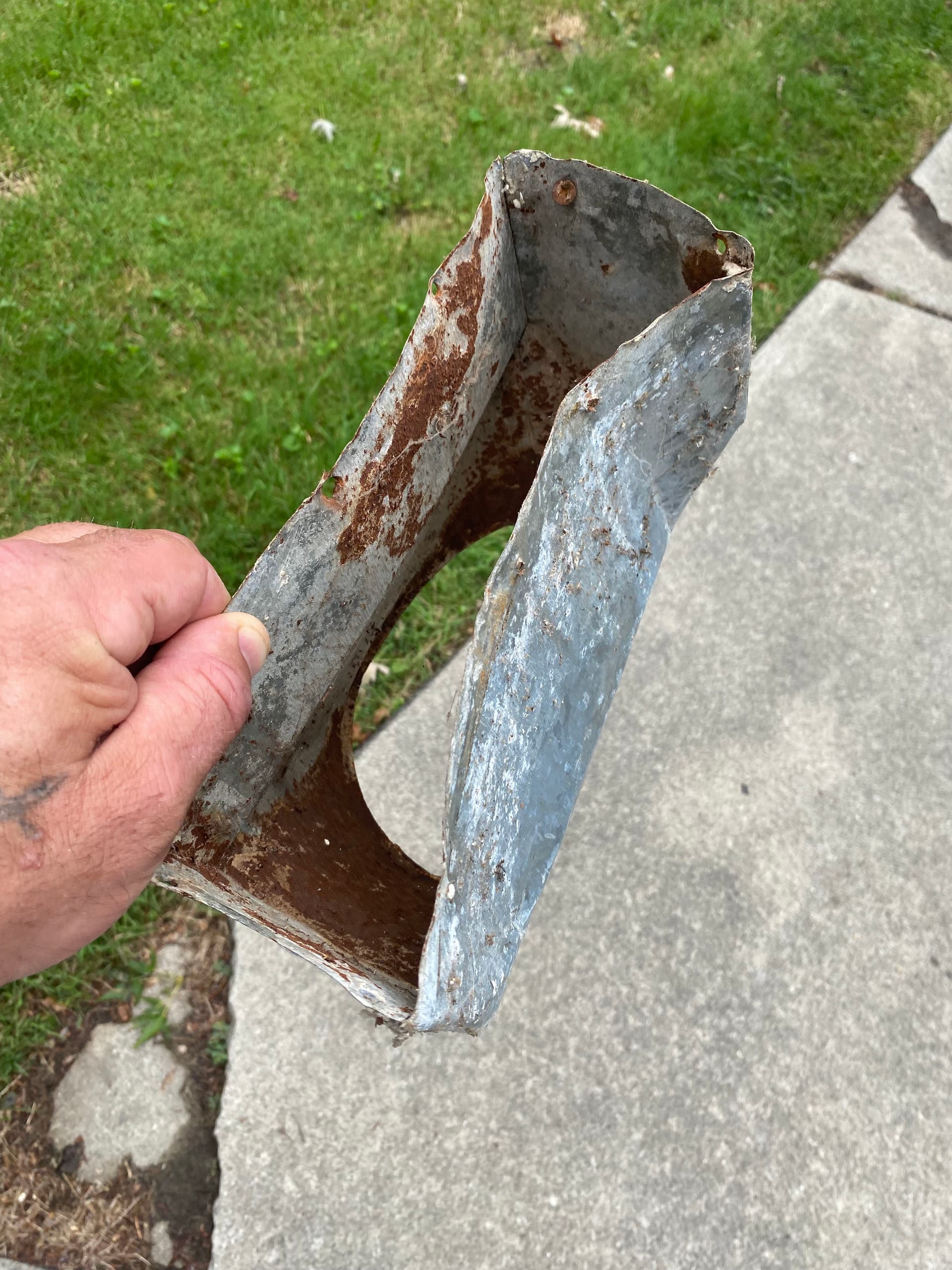 Rotted Crawlspace Ductwork Replaced the Right Way image