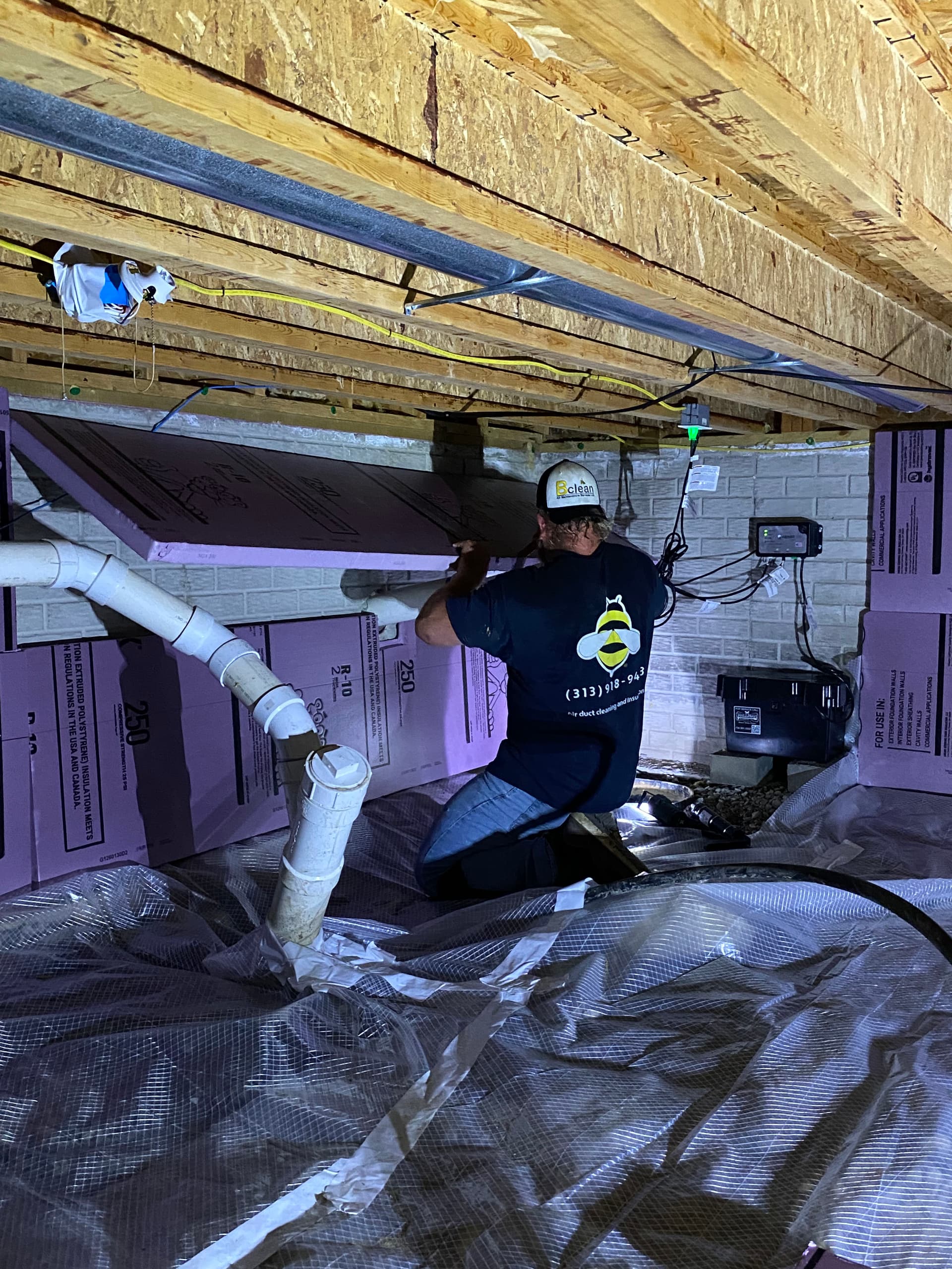 Gallery photos for Newport Crawl Space Gets Full Moisture and Insulation Overhaul: Image #5