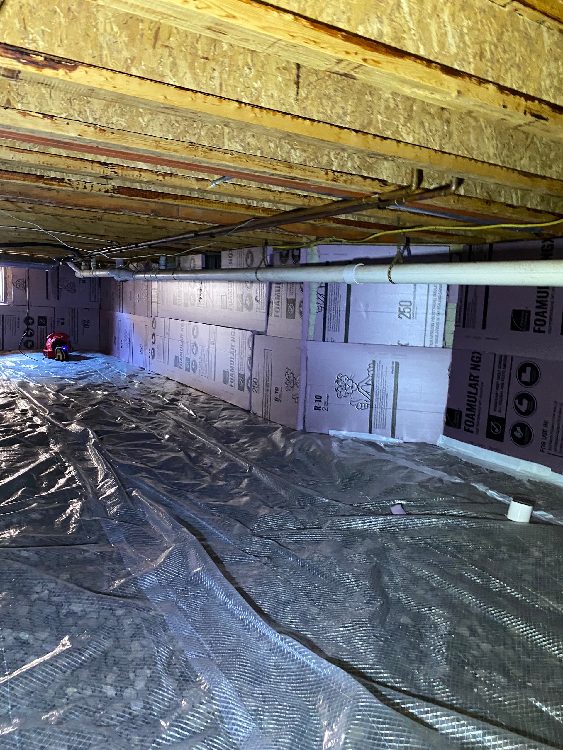 Gallery photos for Newport Crawl Space Gets Full Moisture and Insulation Overhaul: Image #7