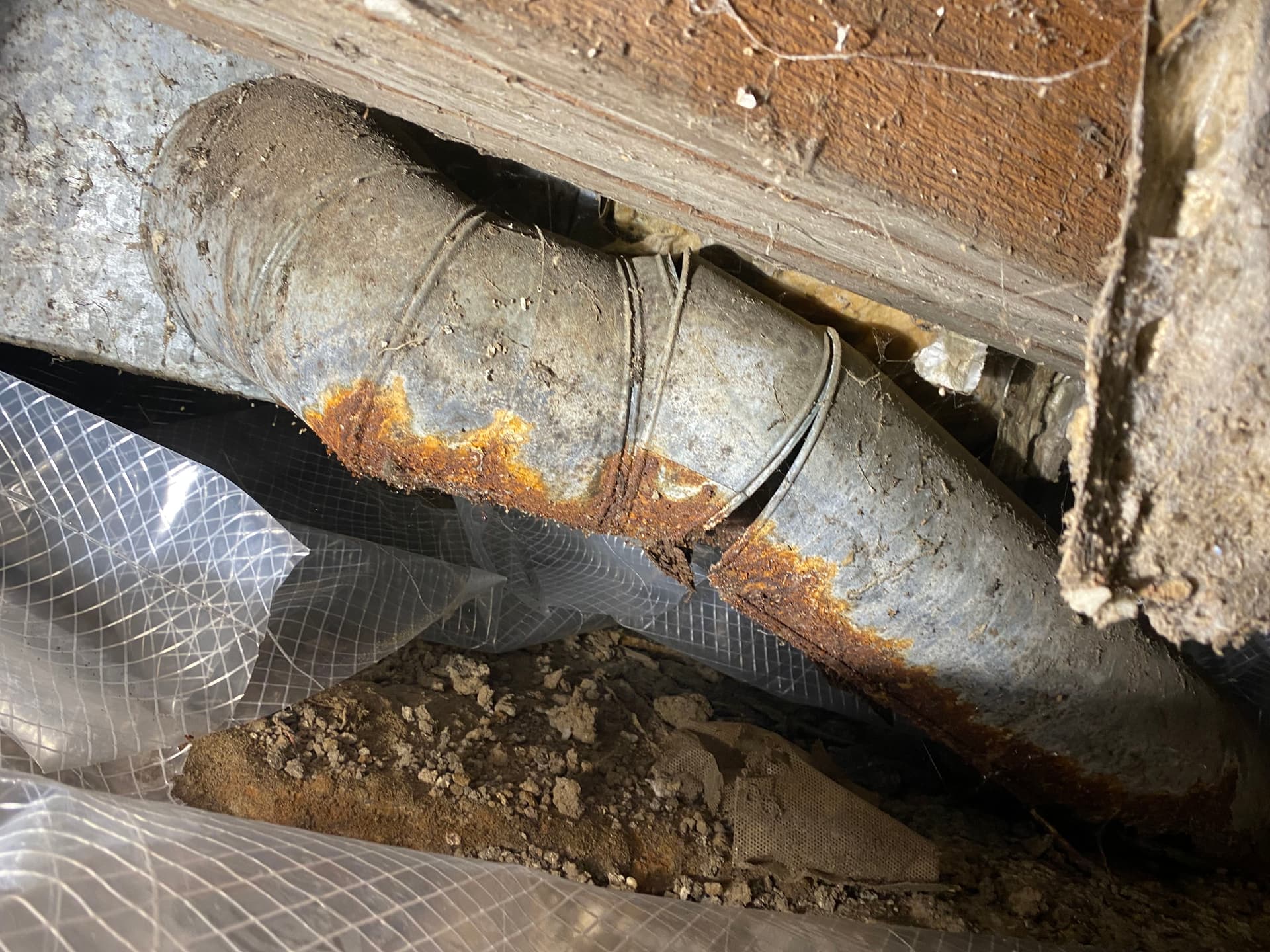 Gallery photos for Rotted Crawlspace Ductwork Replaced the Right Way: Image #1