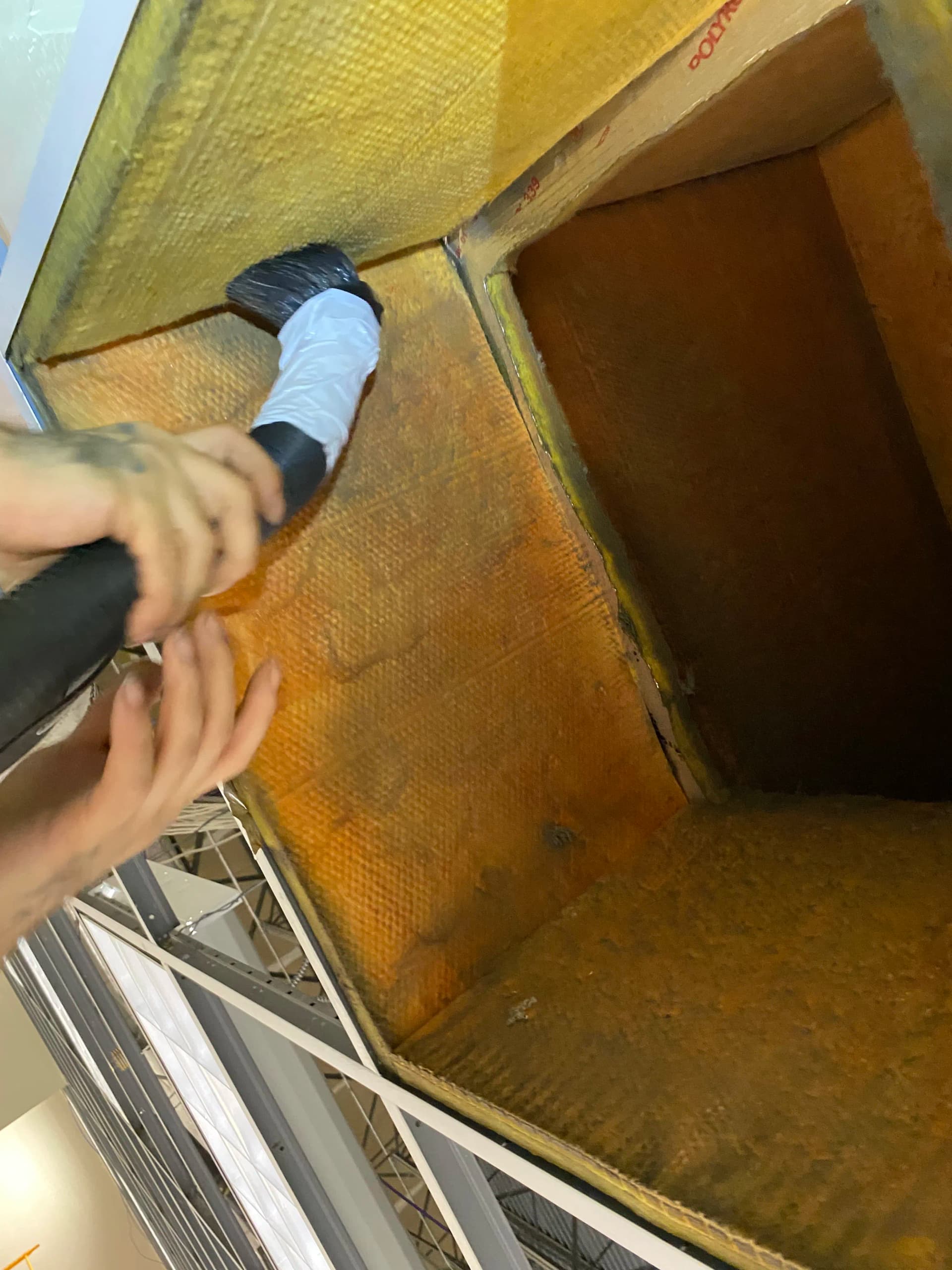 Gallery photos for Full Air Duct Cleaning at Johnson Controls Operations: Image #3